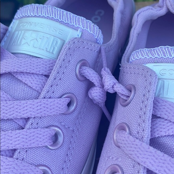 Iridescent “Lilac Mist” Converse Shoreline 7.5 - Picture 8 of 15